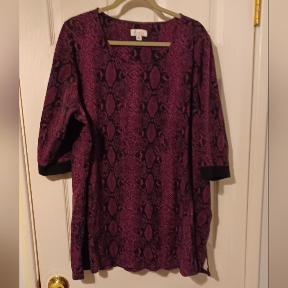 D & Co Purple Snakeskin Tunic Top